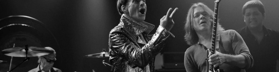 Van Halen & Kenny Wayne Shepherd