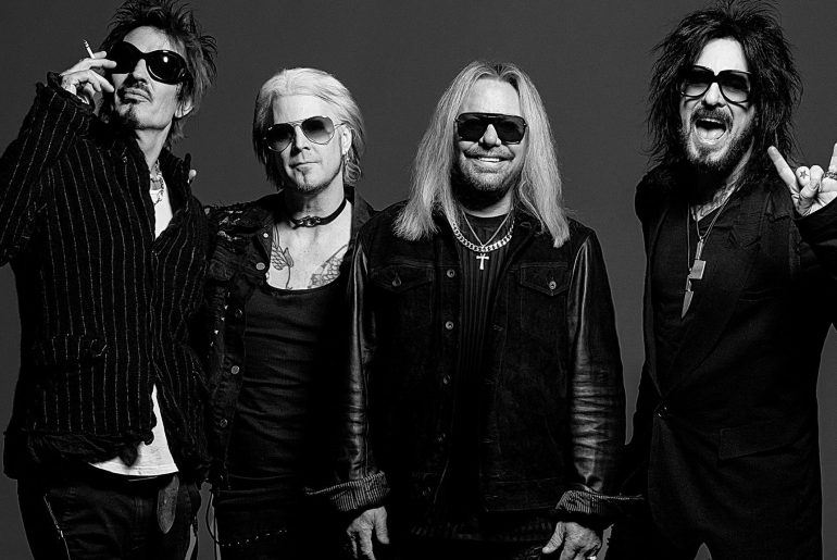 Motley Crue & Tesla - Dos Equis Pavilion - 09090909 1010 2026202620262026